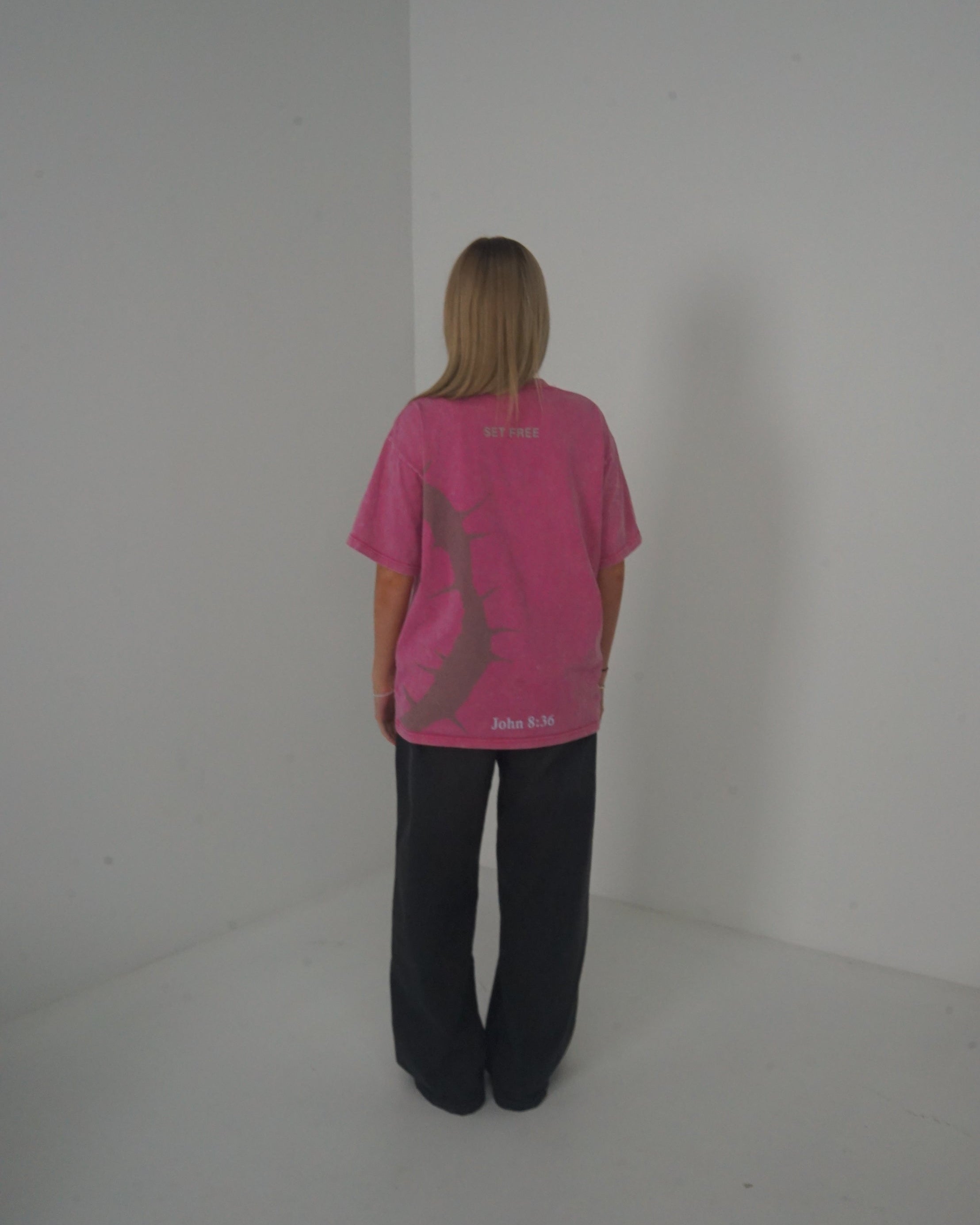 Set Free Christian T-Shirt – John 8:36 Bible Verse