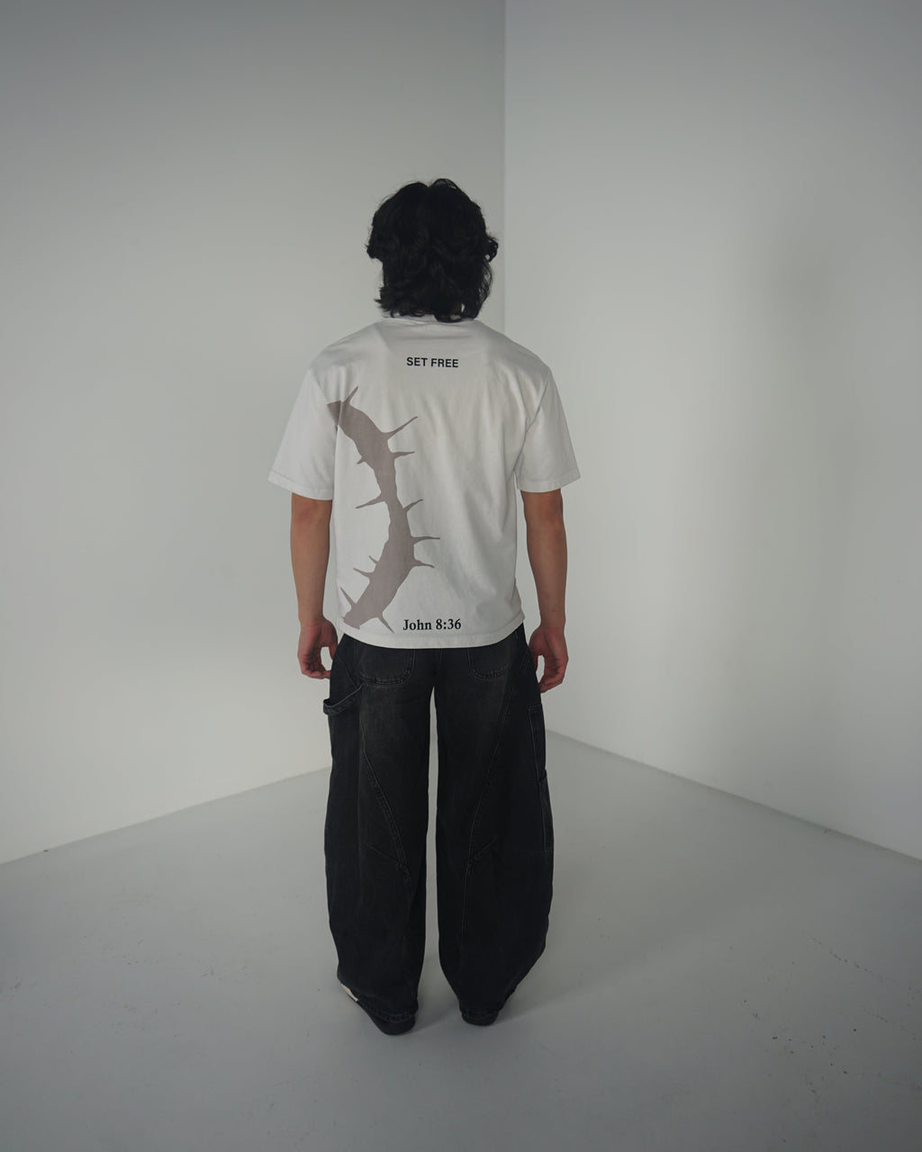 Set Free Christian T-Shirt – John 8:36 Bible Verse