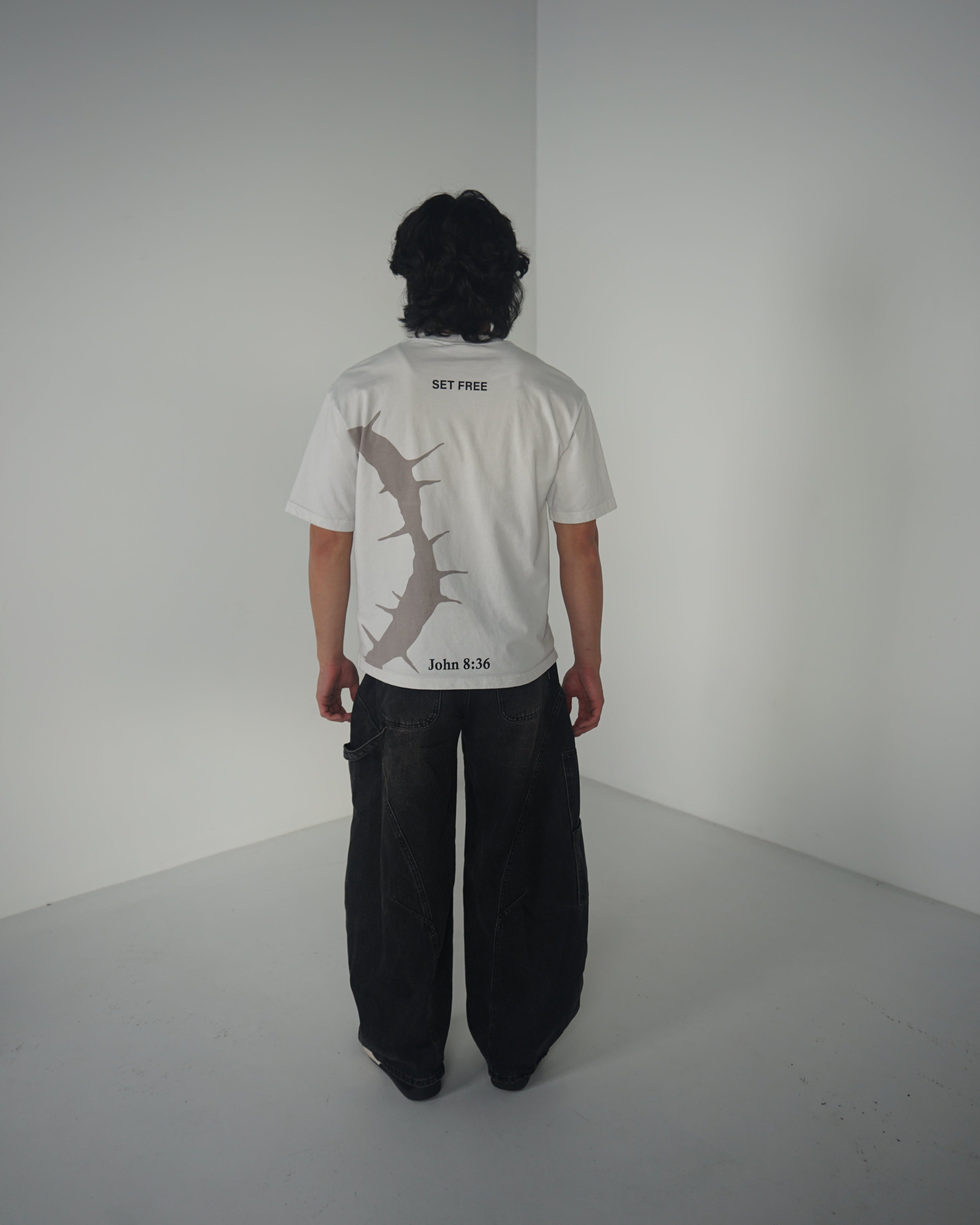 Set Free Christian T-Shirt – John 8:36 Bible Verse